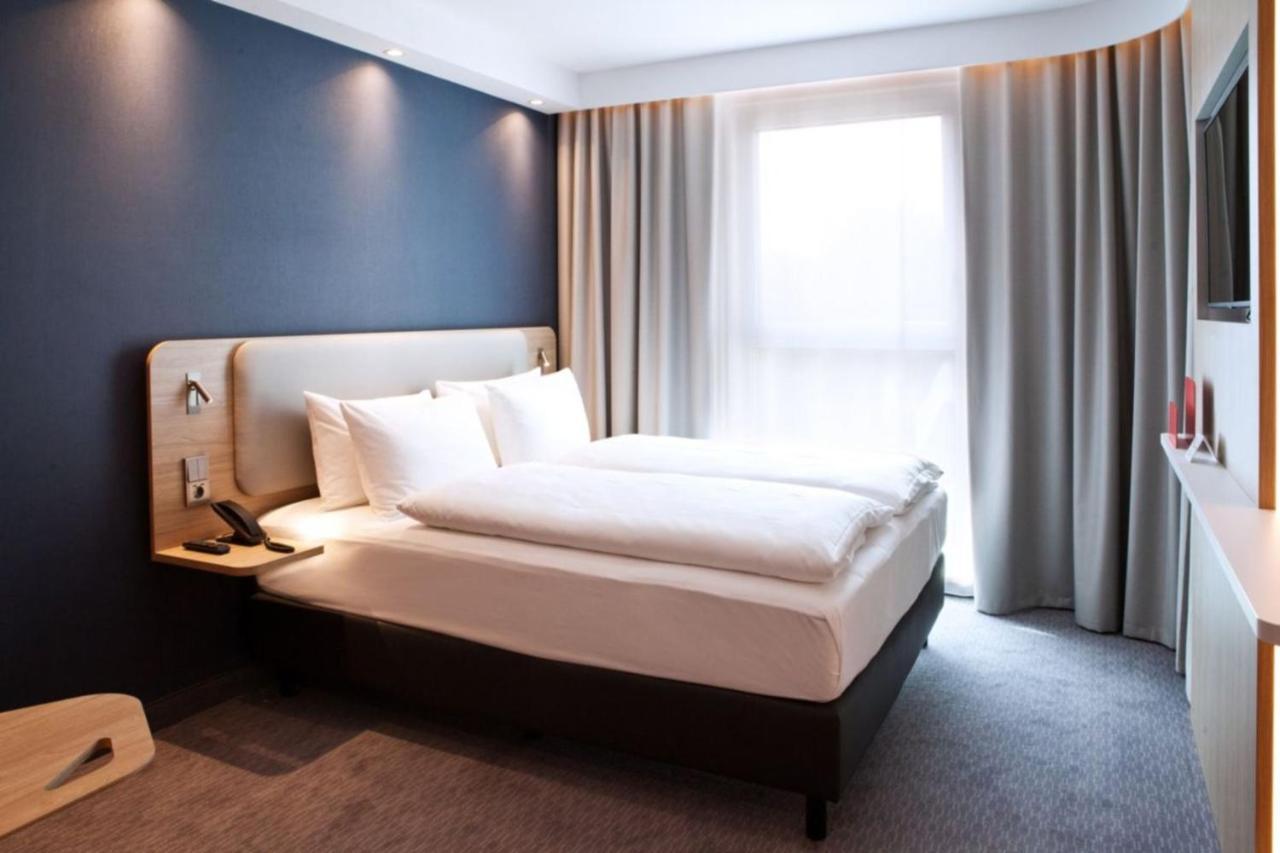 Express & - Basel - By Ihg