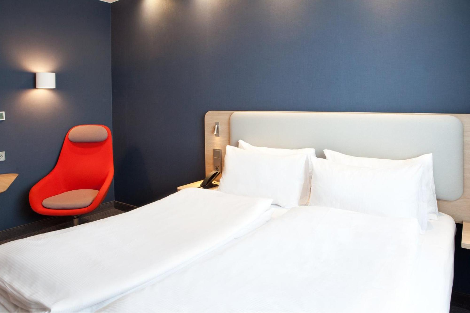Apart-hotel Express & - Basel - By Ihg